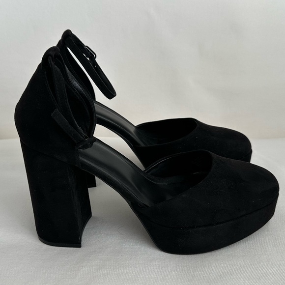 !! SOLD !! suede platform heels #partyshoes #platform #holidaystyle - Picture 3 of 7